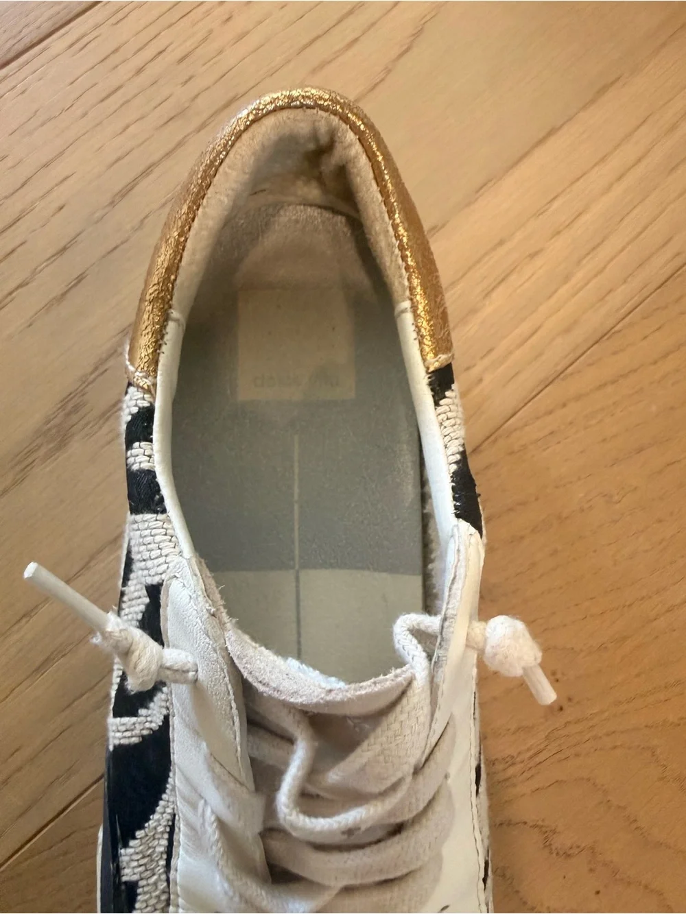 Dolce Vita stylish low